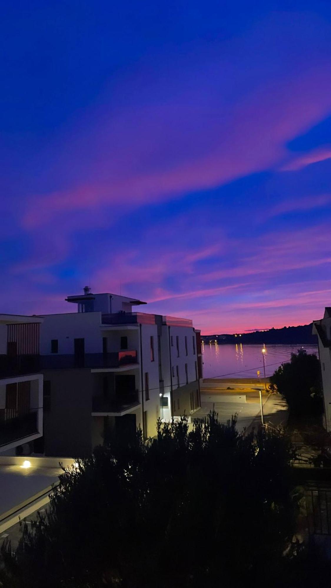 Zeezicht Appartement 50M From Beach Срима Екстериор снимка
